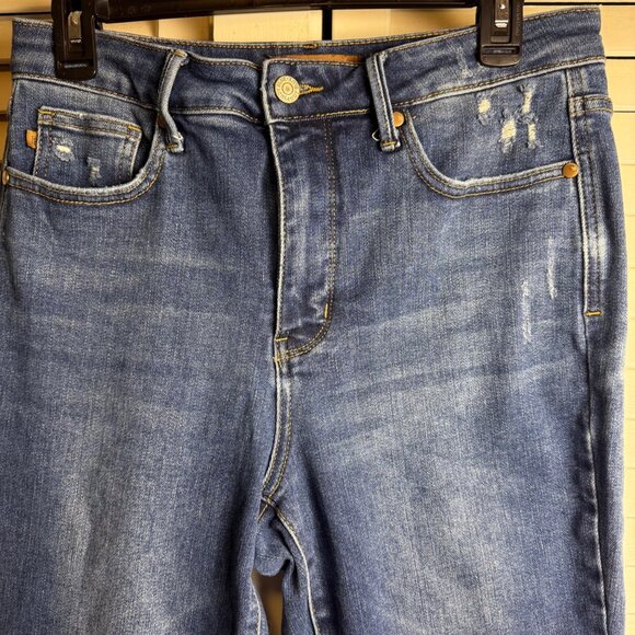 Judy Blue Size 29 Distressed High-Waisted Medium Wash Denim Jeans Stretchy comfy - Picture 3 of 9